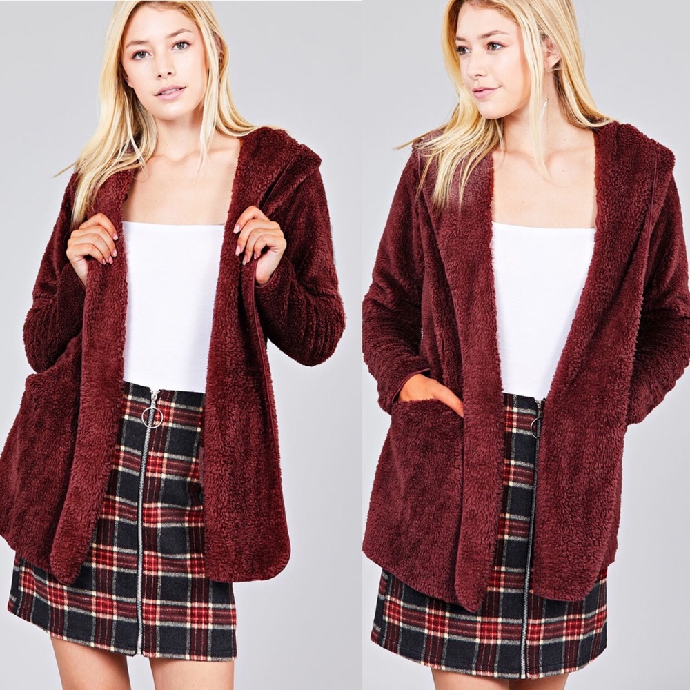 Last size small! Faux Fur Hoodie Jacket w/Pockets - Picture 3 of 6